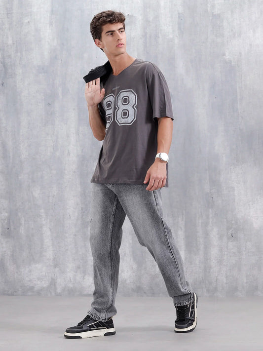 Casual Men Sporty Look Oversized Fit Tee With Print | Grey