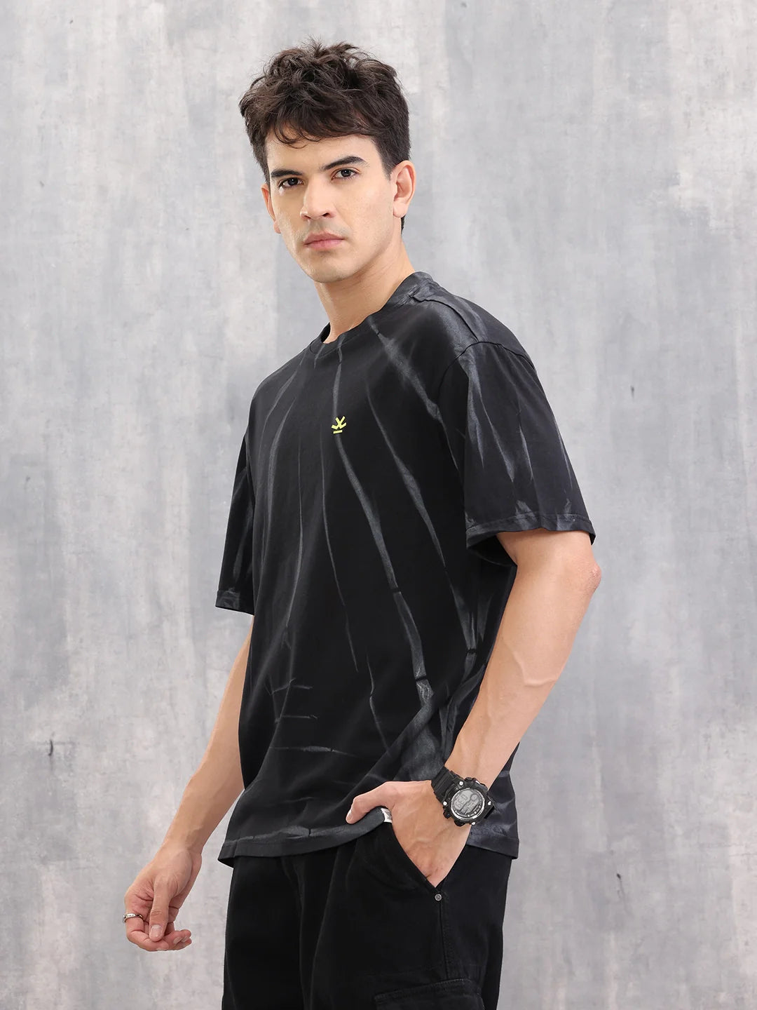 Grunge Look Oversized Fit T-shirt With Hd Logo Print | Black